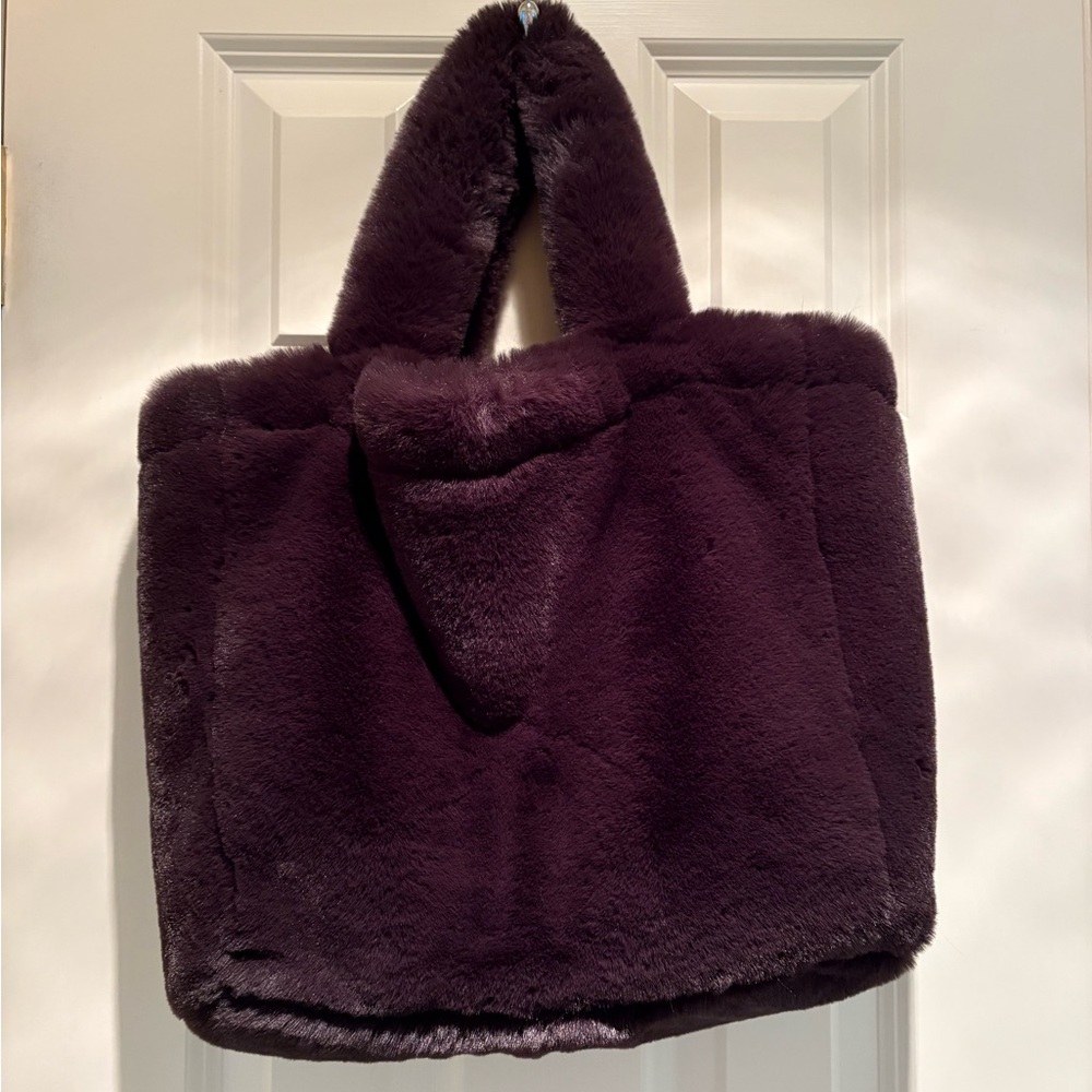 APPARIS faux fur tote bag